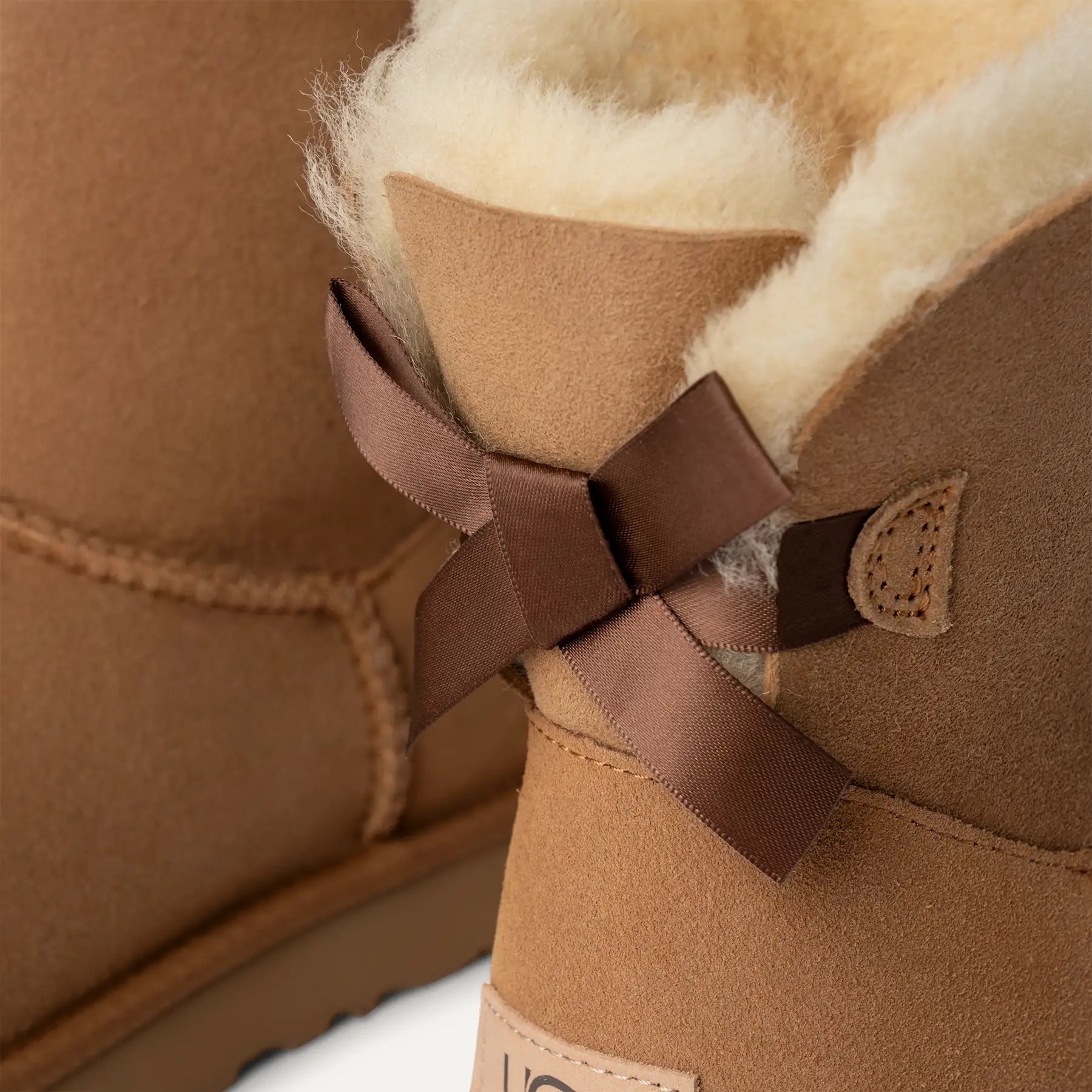 UGG Stivali Mini Bailey Bow II Donna in Chestnut