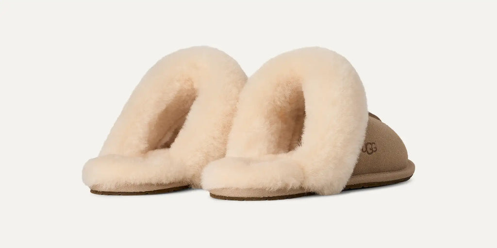UGG Ciabatte Scuffette II Donna in Sand