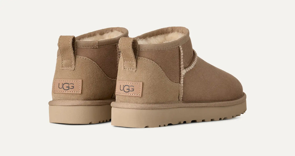 UGG Stivali Classic Ultra Mini Donna in Sand