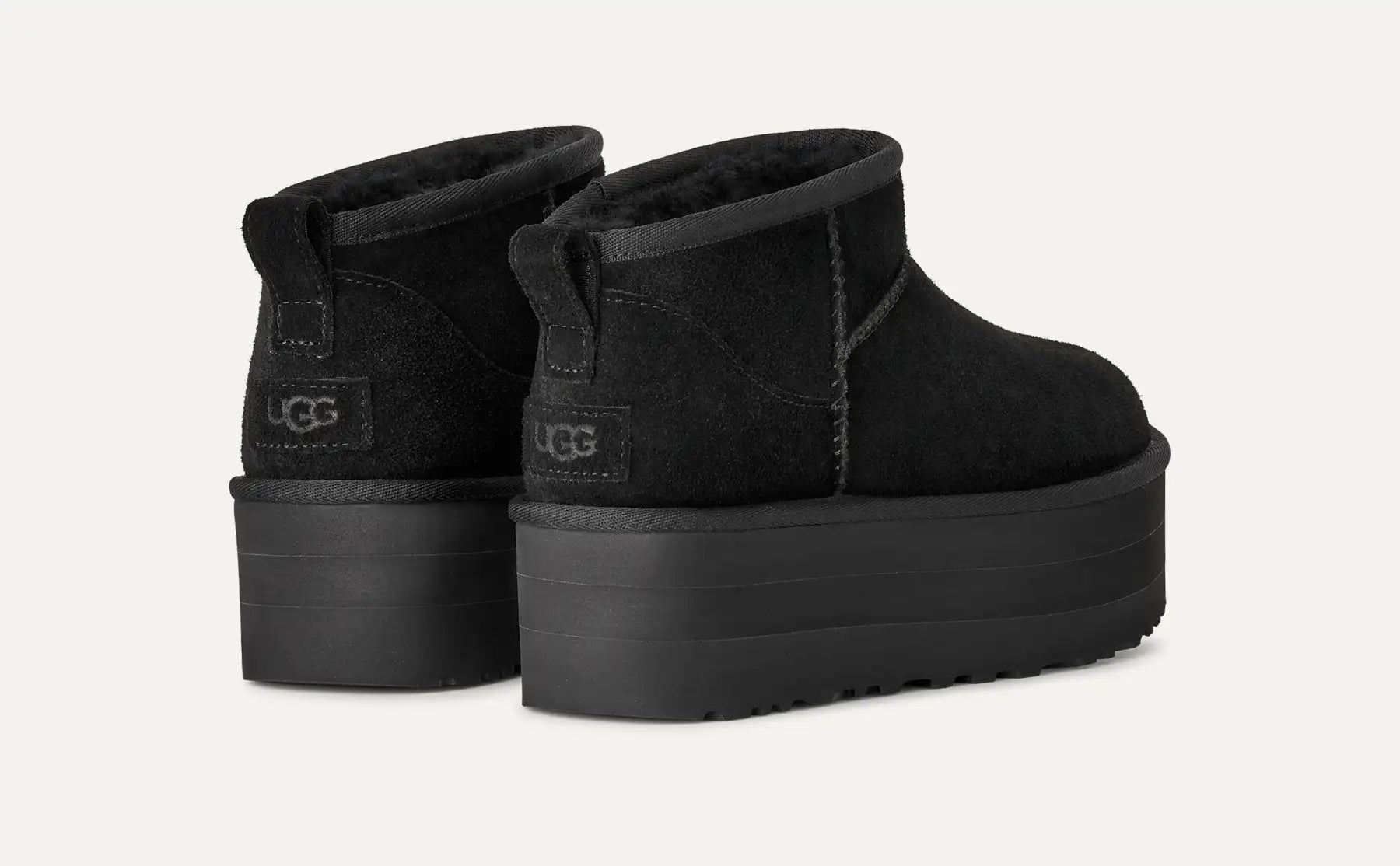 UGG Stivali Classic Ultra Mini Platform Donna in Black