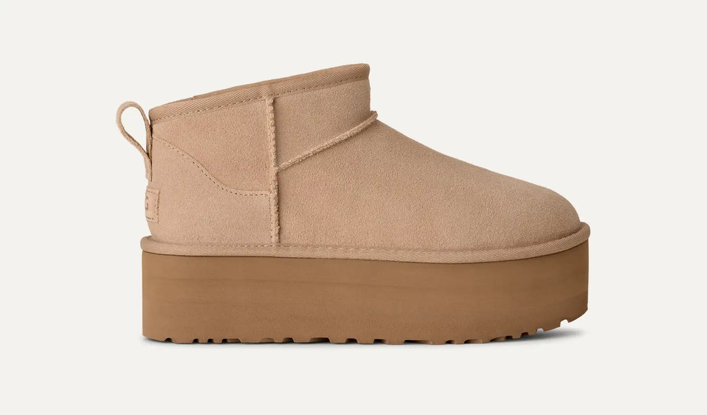 UGG Stivali Classic Ultra Mini Platform Donna in Sand