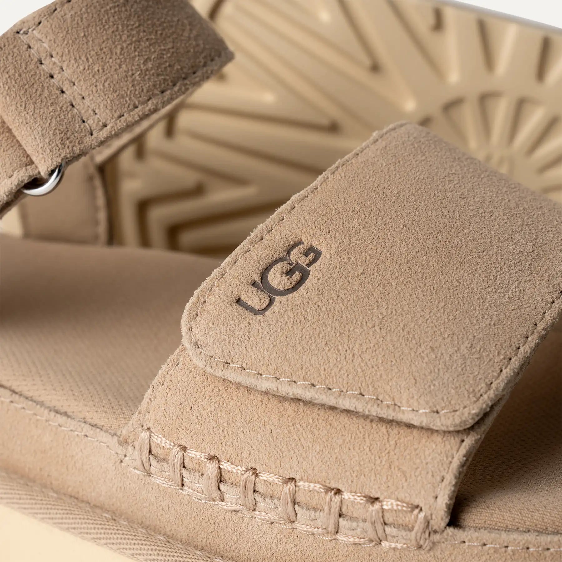 UGG Sandali Goldenstar Donna in Sand