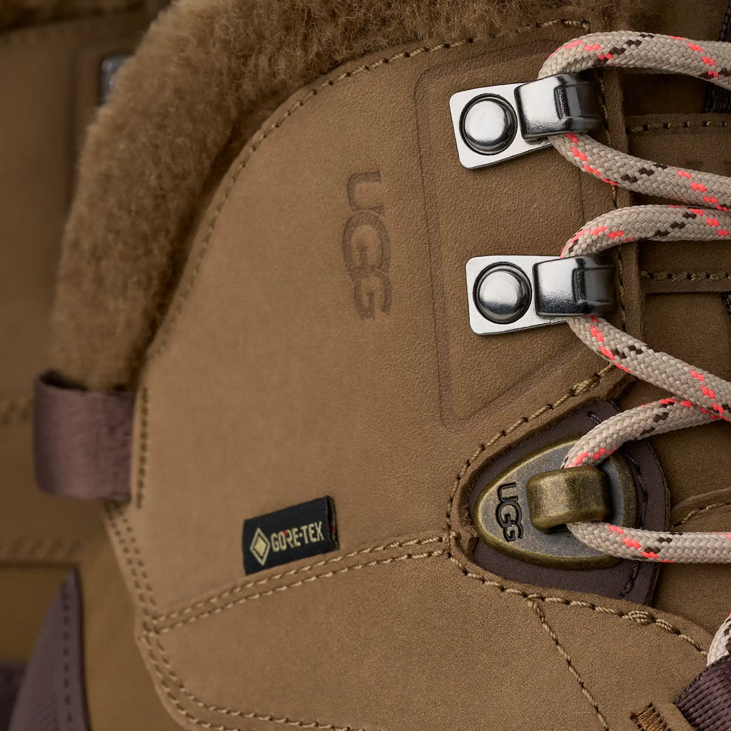 UGG Scarponcini da trekking Adirondack Meridian Donna in Light Bronze