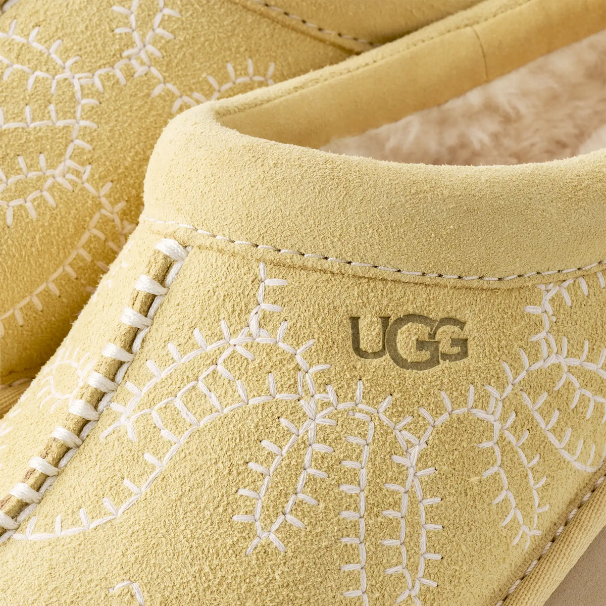 UGG Tazz Botanic Donna in Muted Mustard