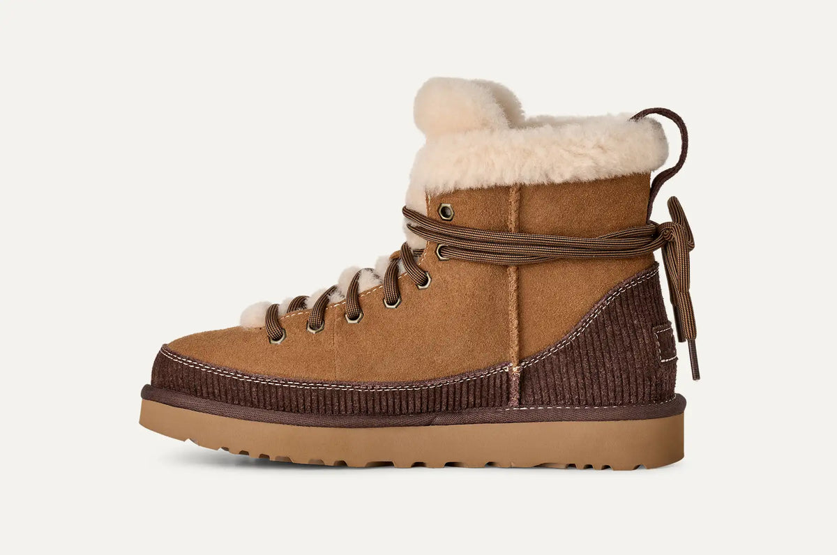 UGG Stivali Classic Heritage stringati Donna in Chestnut