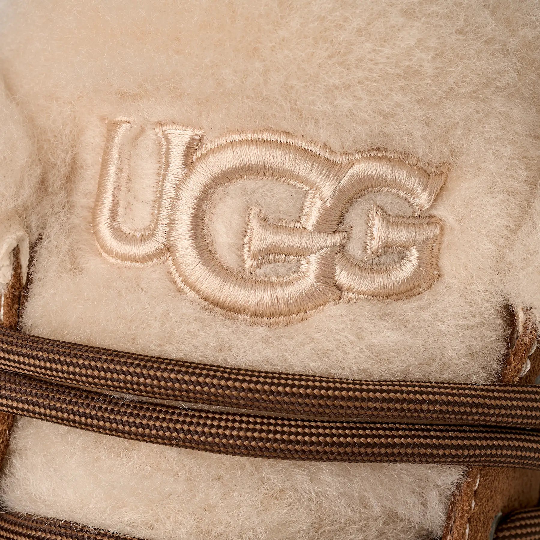 UGG Stivali Classic Heritage stringati Donna in Chestnut
