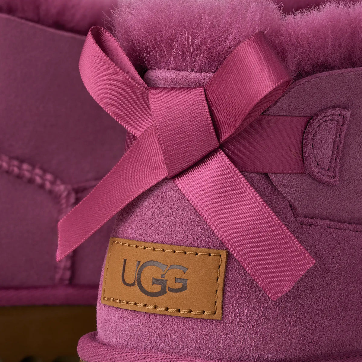 UGG Stivali Ultra Mini Bailey Bow Donna in Dark Winterberry