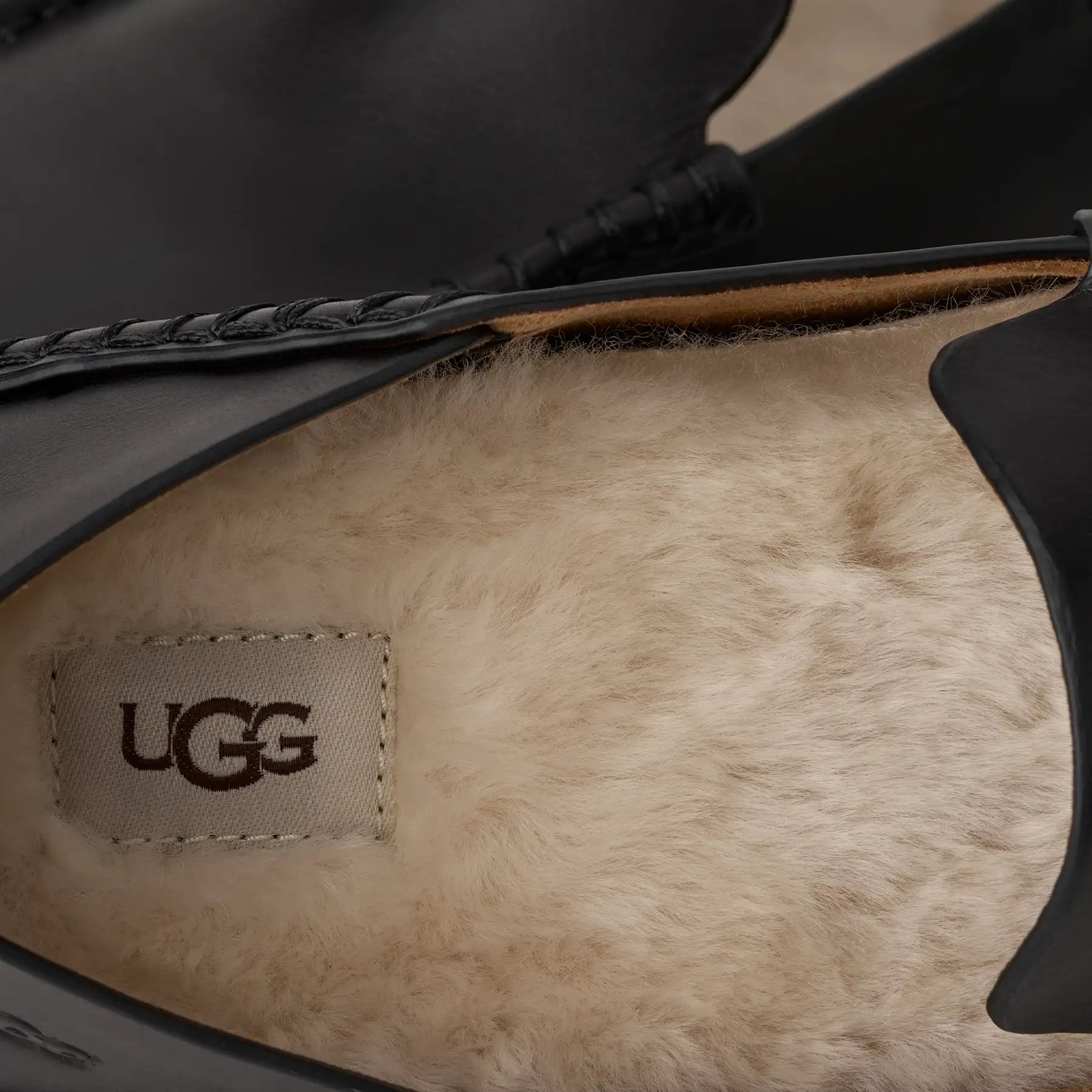 UGG Mocassini Eldrie Donna in Black Leather