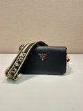 Prada Crossbody – Accessorio premium elegante