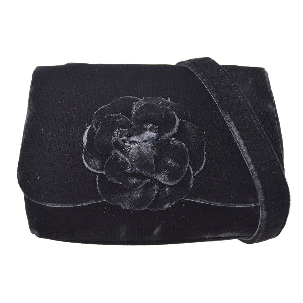 CHANEL 1991-1994 Camellia Crossbody Bag Black Velvet – Accessorio premium elegante