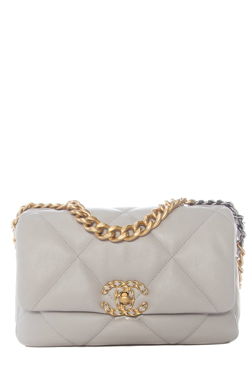 Chanel 19 Medium Grey – Accessorio premium elegante