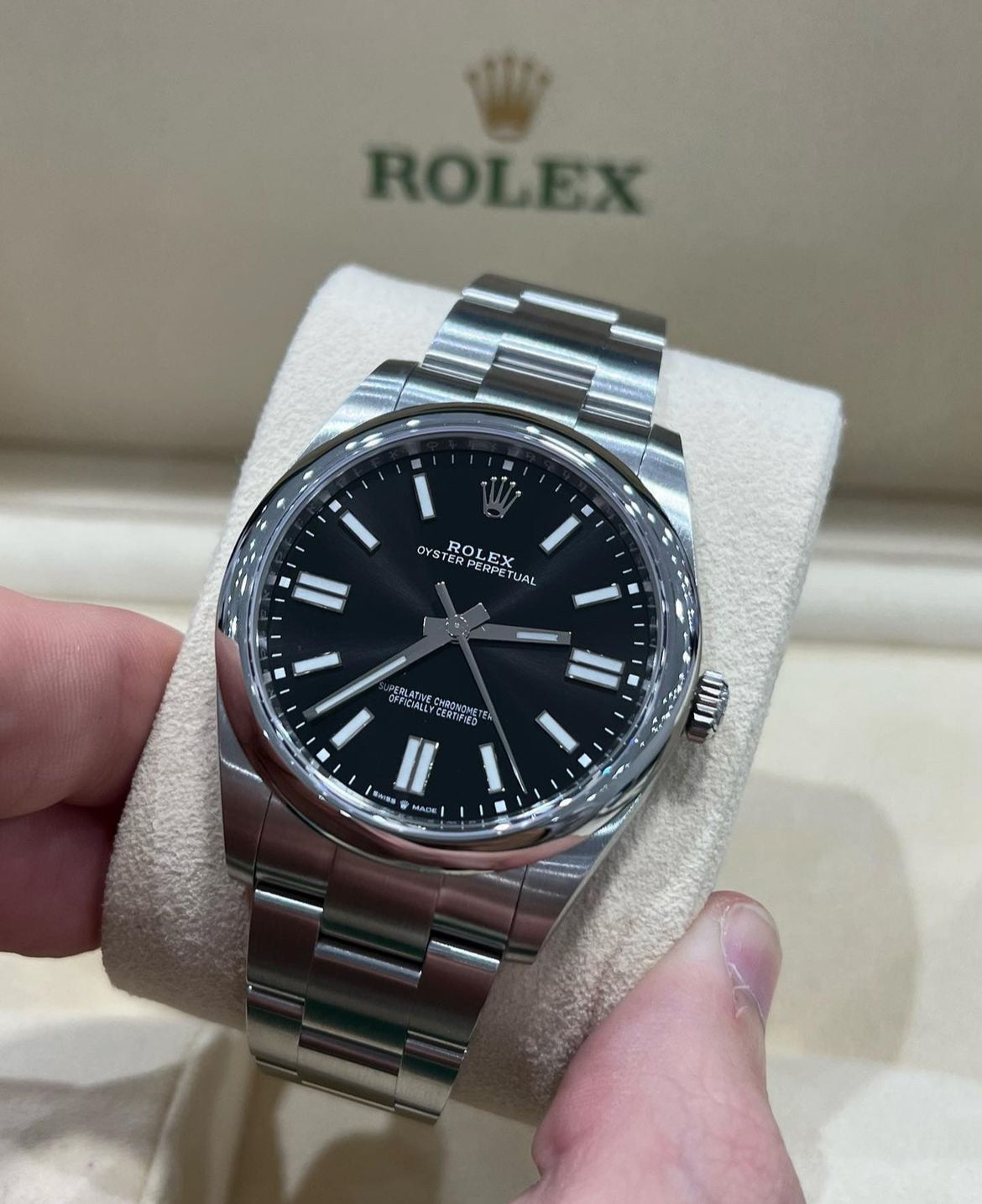 OYSTER PERPETUAL BLACK DIAL