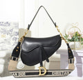 DIOR SADDLE – Accessorio premium elegante