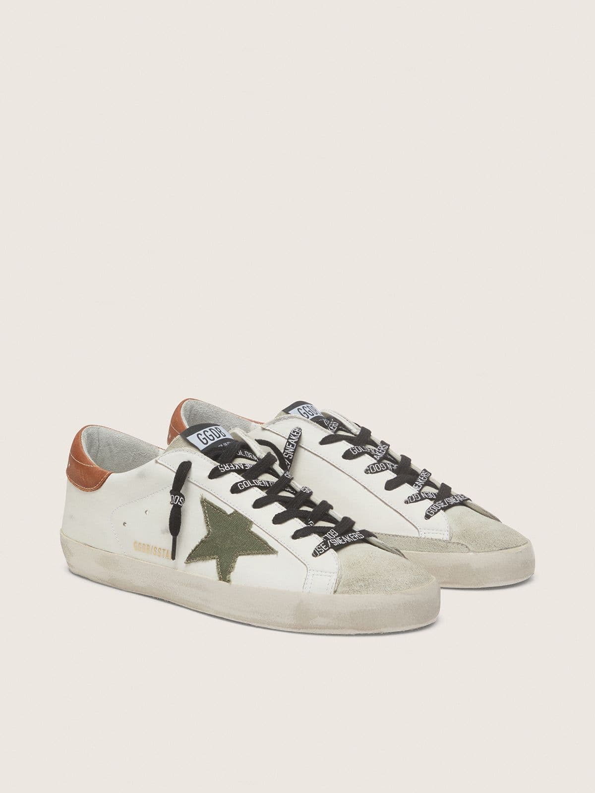 Golden Goose Super-Star Uomo con Stella in Canvas Verde Oliva