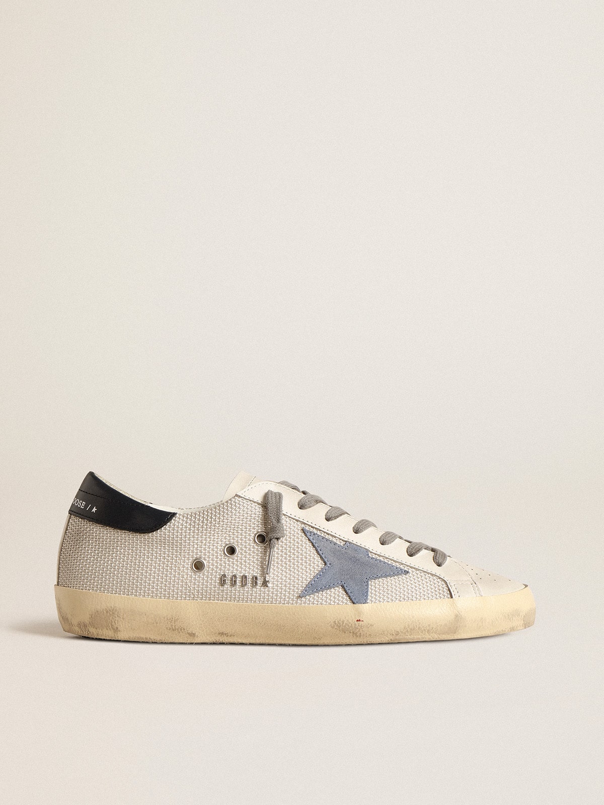 Golden Goose Super-Star in Rete Argento Chiaro con Stella in Suede Azzurro
