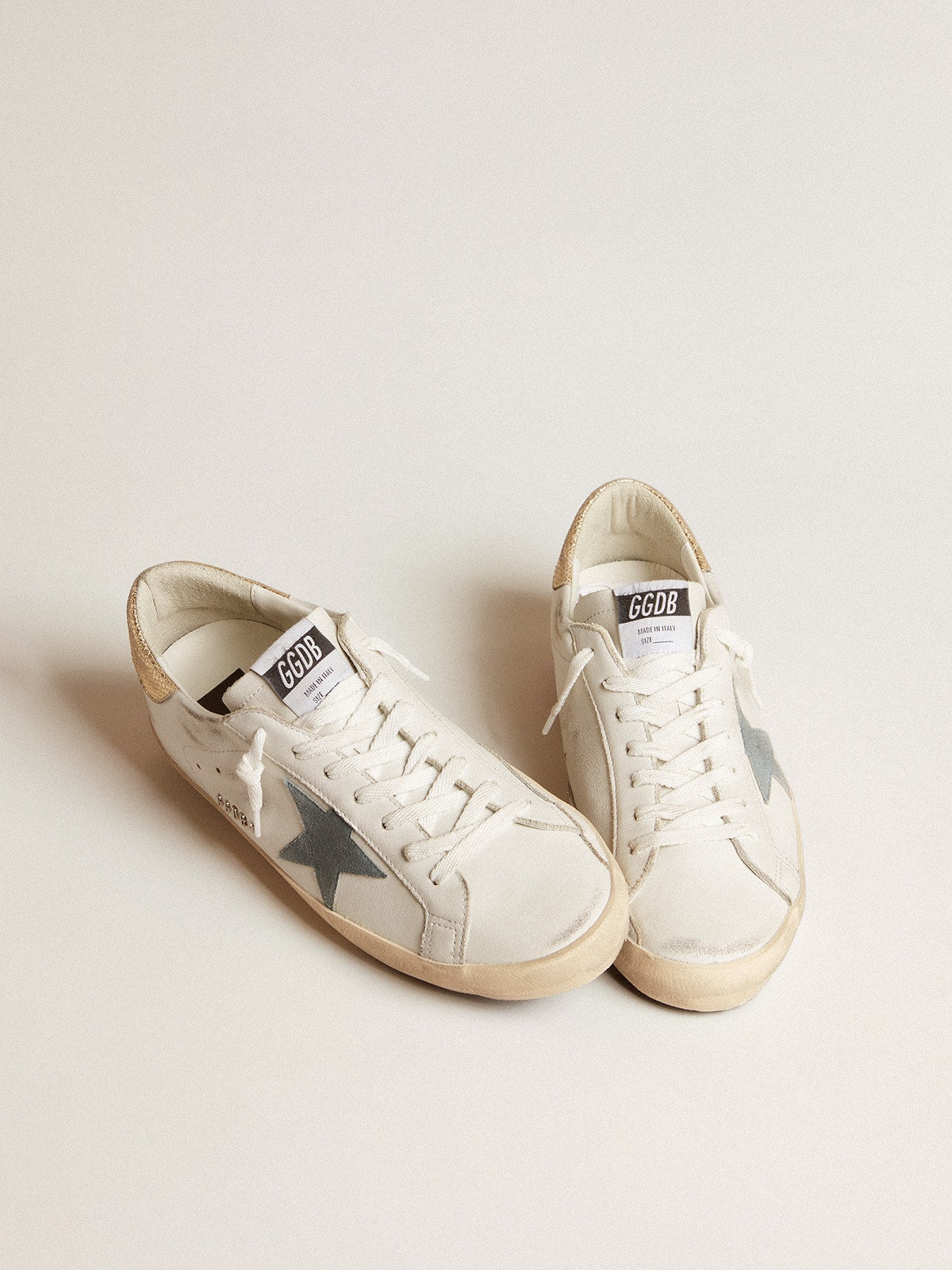 Golden Goose Super-Star Uomo con Stella in Suede e Talloncino in Pelle Pitonata Platino