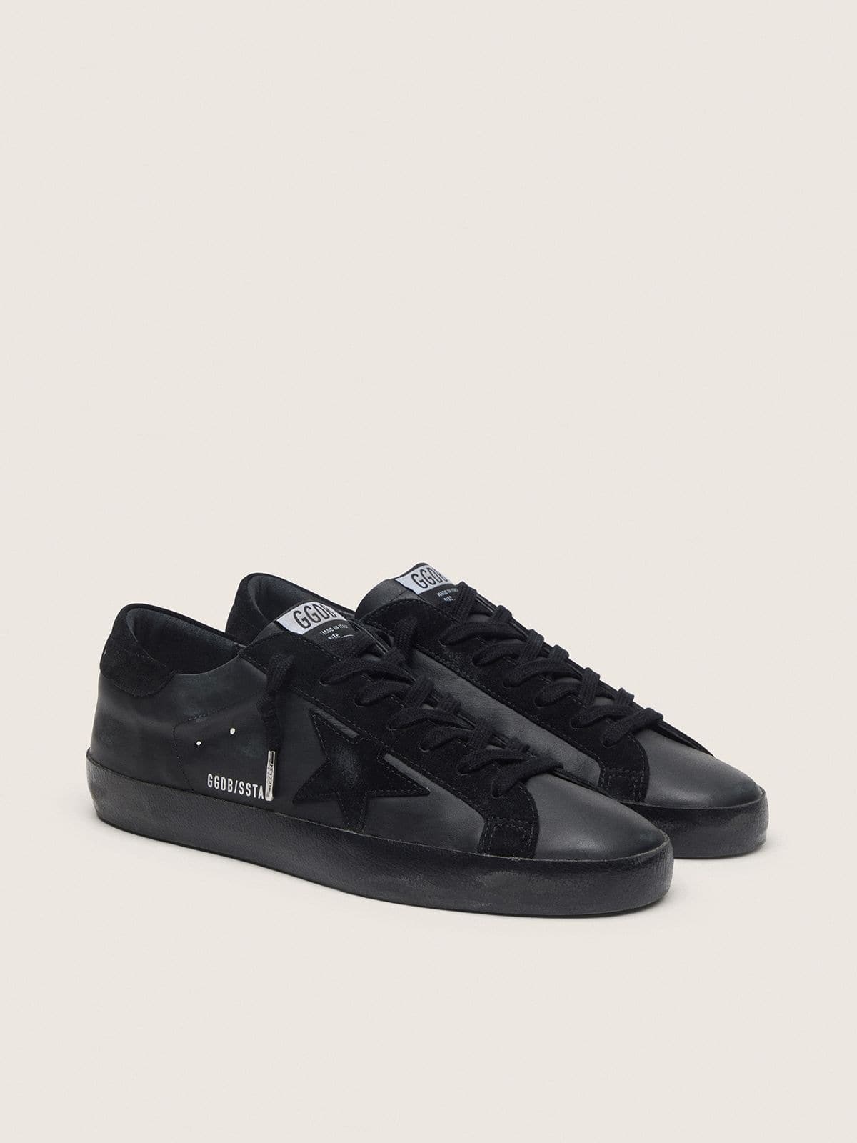 Golden Goose Super-Star Uomo in Nappa Nera con Dettagli in Suede e Foxing Nero