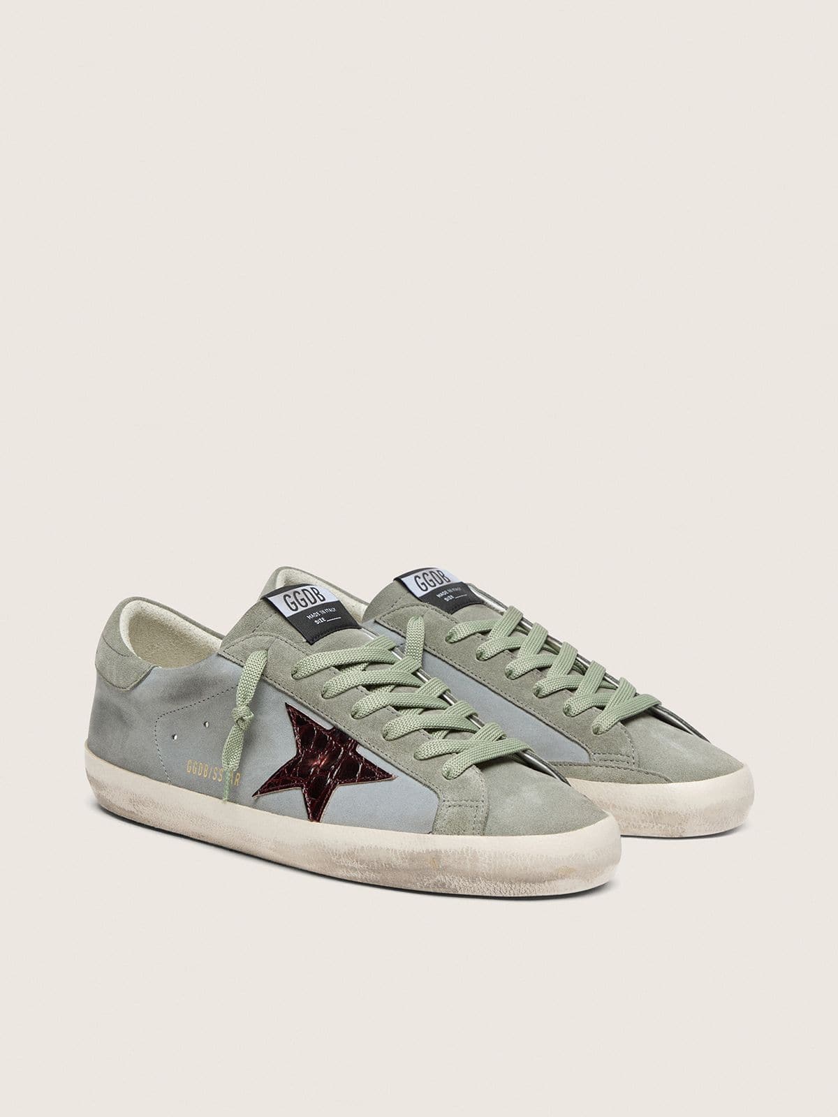 Golden Goose Super-Star Uomo in Pelle Azzurro Chiaro con Stella Bordeaux con Stampa Cocco