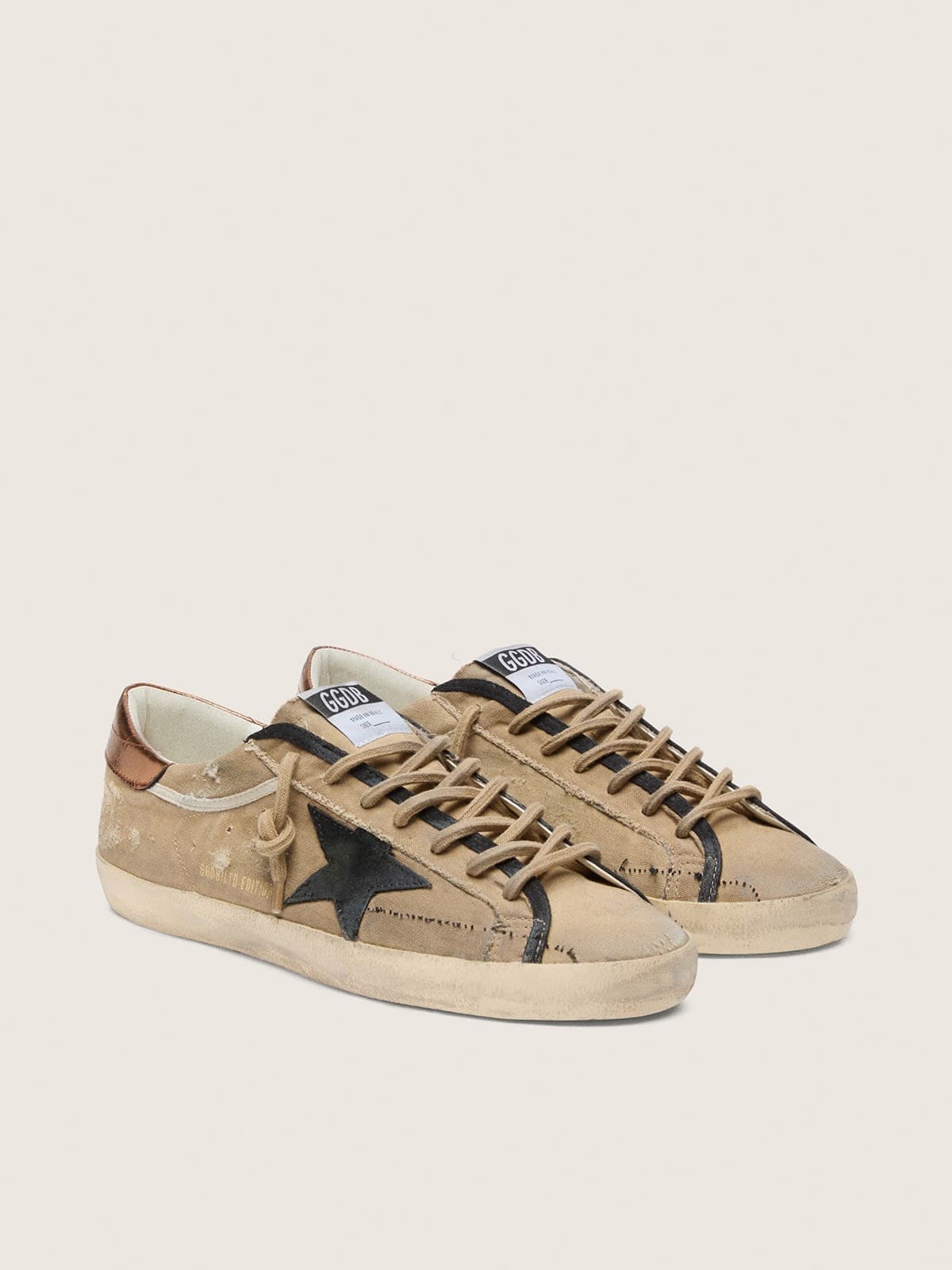Golden Goose Super-Star Ltd Uomo in Canvas Beige con Stella in Pelle Nera