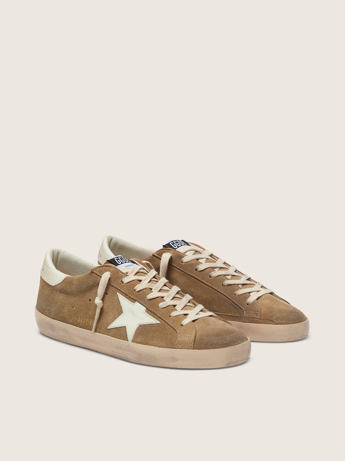 NUOVO ARRIVO - Golden Goose Super-Star Uomo in suede tabacco con stella in pelle bianca