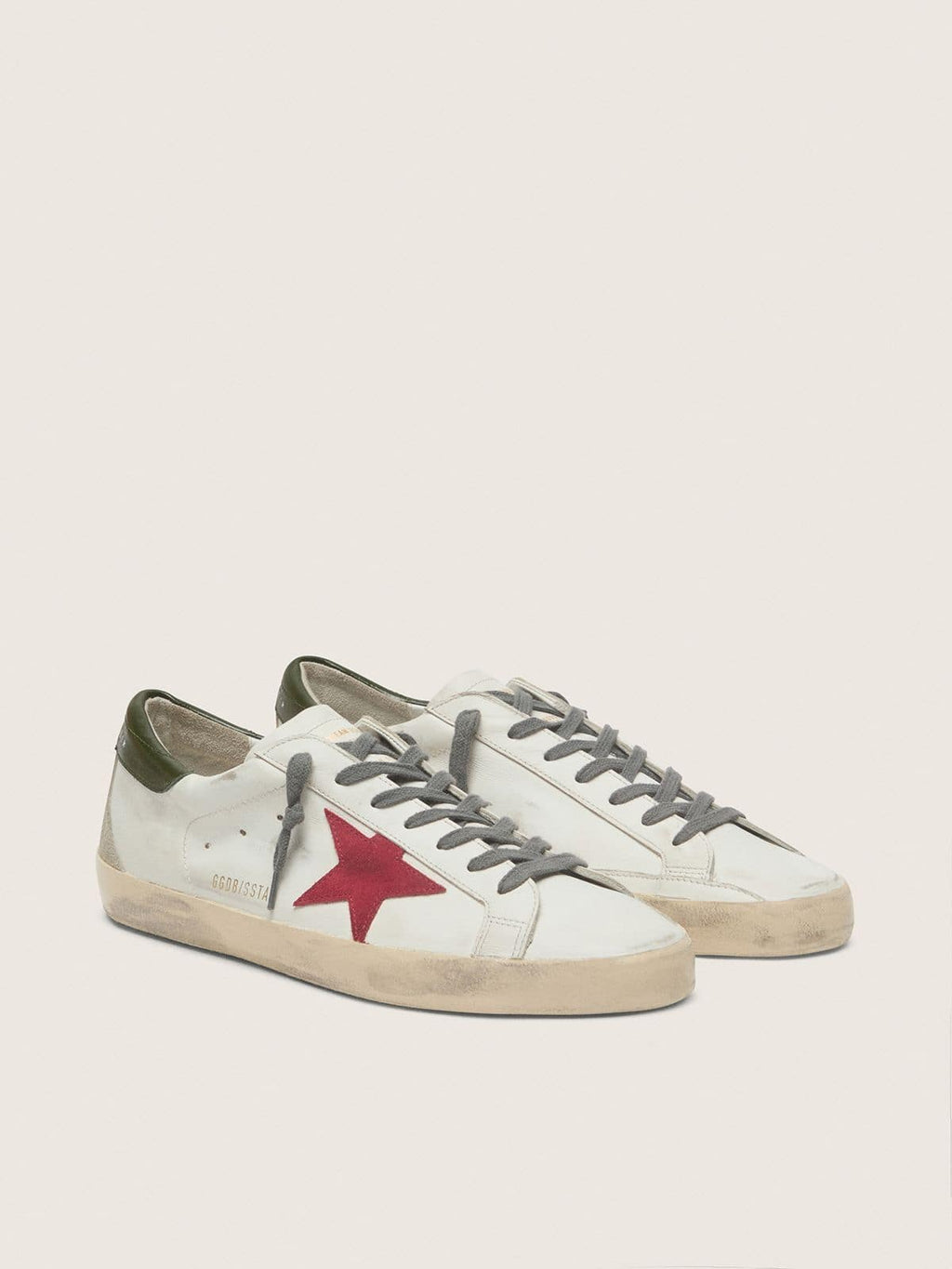 NUOVO ARRIVO - Golden Goose Super-Star Uomo con stella in suede rosso e talloncino in pelle verde