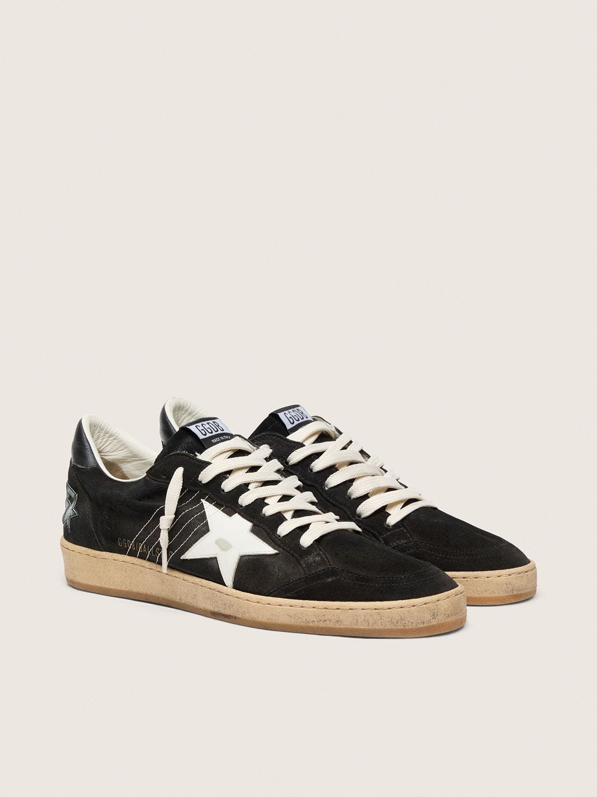 Golden Goose Ball Star Uomo in Suede Nero con Stella in Pelle Bianca