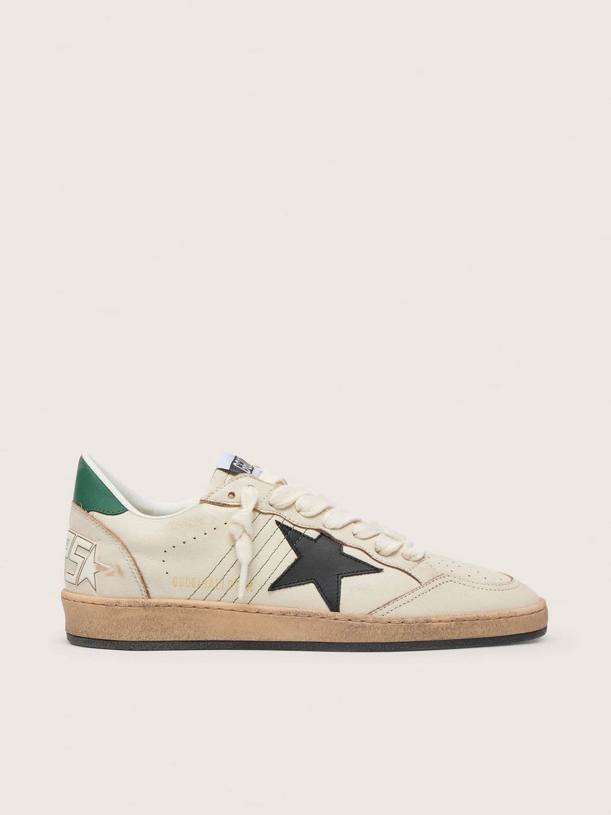 Golden Goose Ball Star Uomo con Stella in Pelle Nera e Talloncino in Pelle Verde