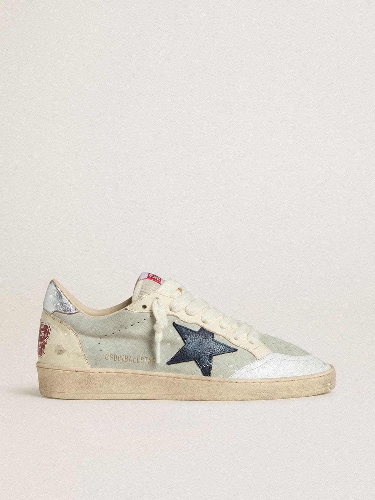 Golden Goose Ball Star Uomo in Suede Grigio con Stella in Nabuk Blu e Talloncino in Pelle Laminata