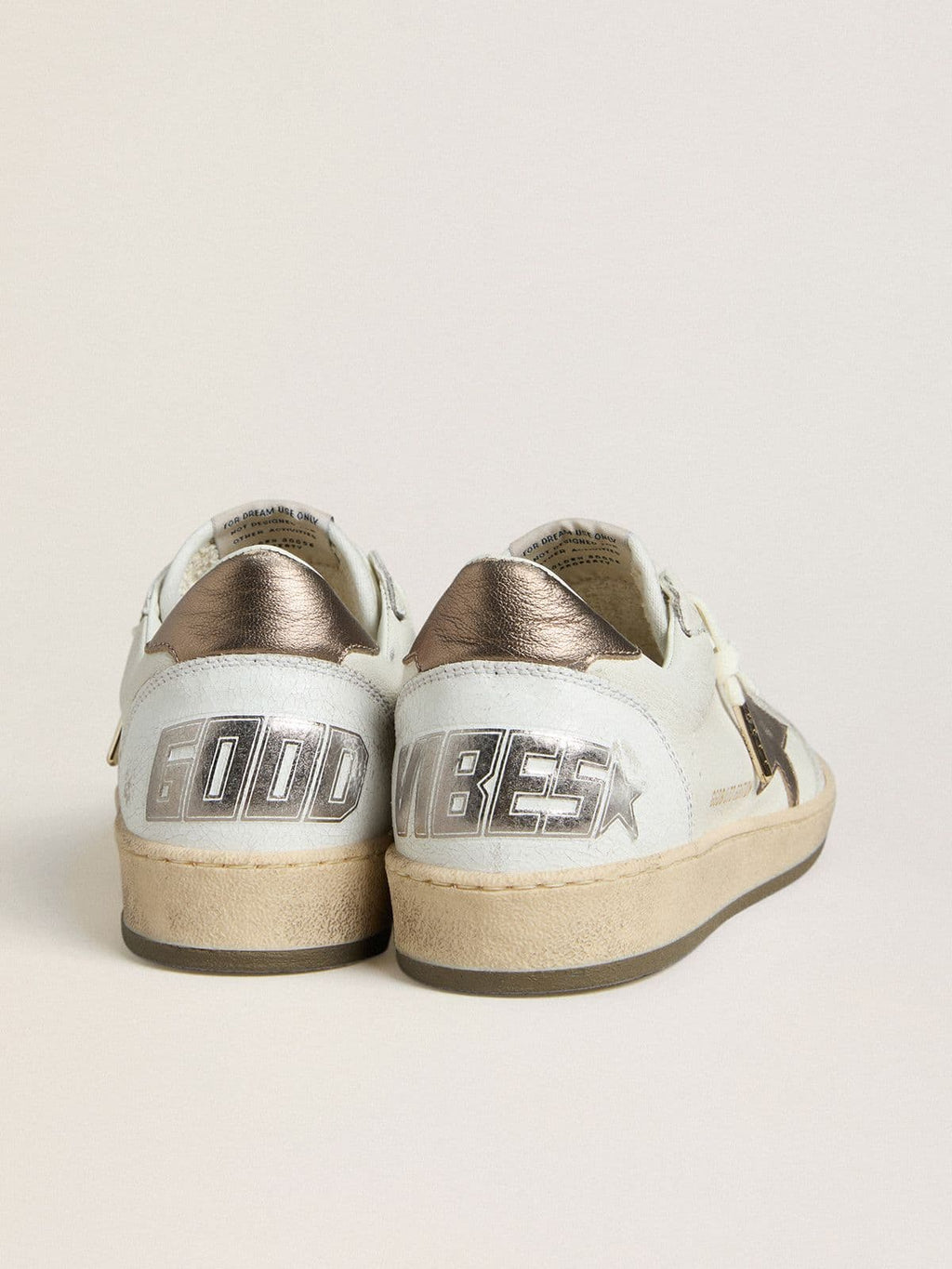 Golden Goose Ball Star Uomo in Nappa Bianca con Stella e Talloncino in Pelle Laminata Color Bronzo