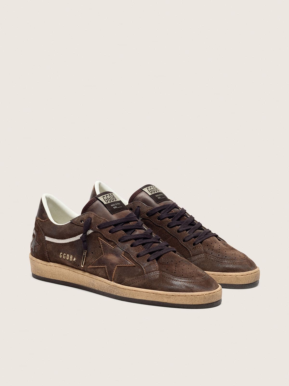 Golden Goose Ball Star Uomo in Suede Marrone con Stella e Talloncino in Pelle Marrone