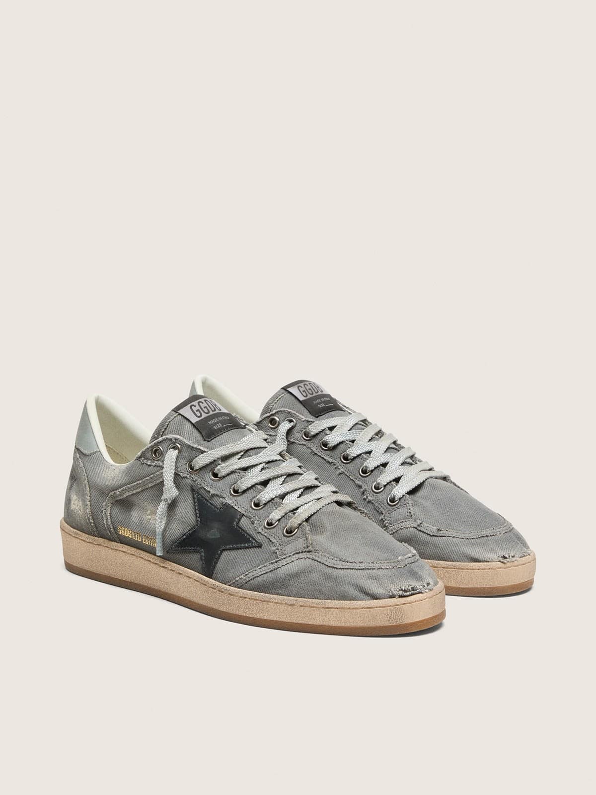 Golden Goose Ball Star Ltd Uomo in Denim Grigio con Stella in Pelle Nera