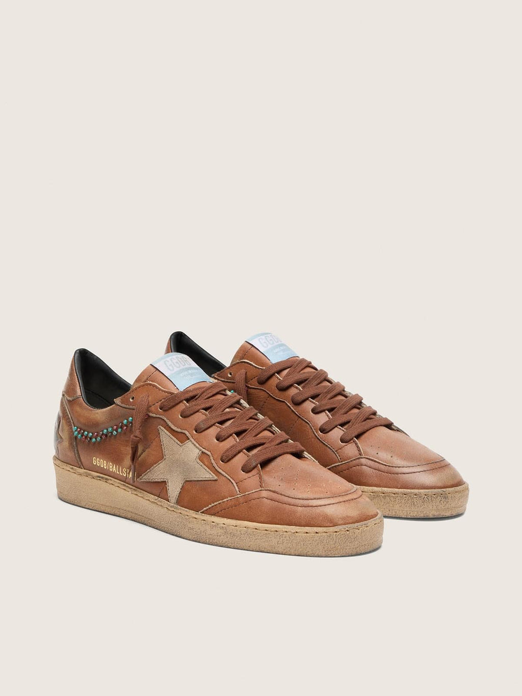 Golden Goose Ball Star Uomo in Pelle Marrone con Stella in Suede Beige e Perline Applicate
