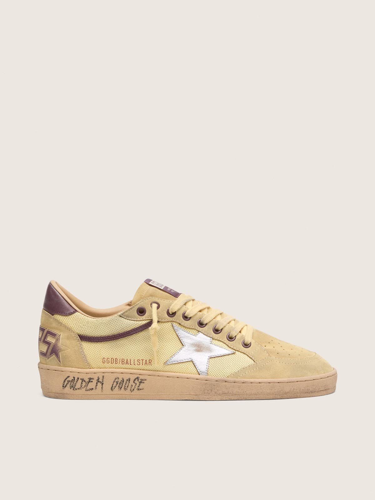 Golden Goose Ball Star Uomo in Suede Giallo con Stella Argento e Inserti in Rete Gialla