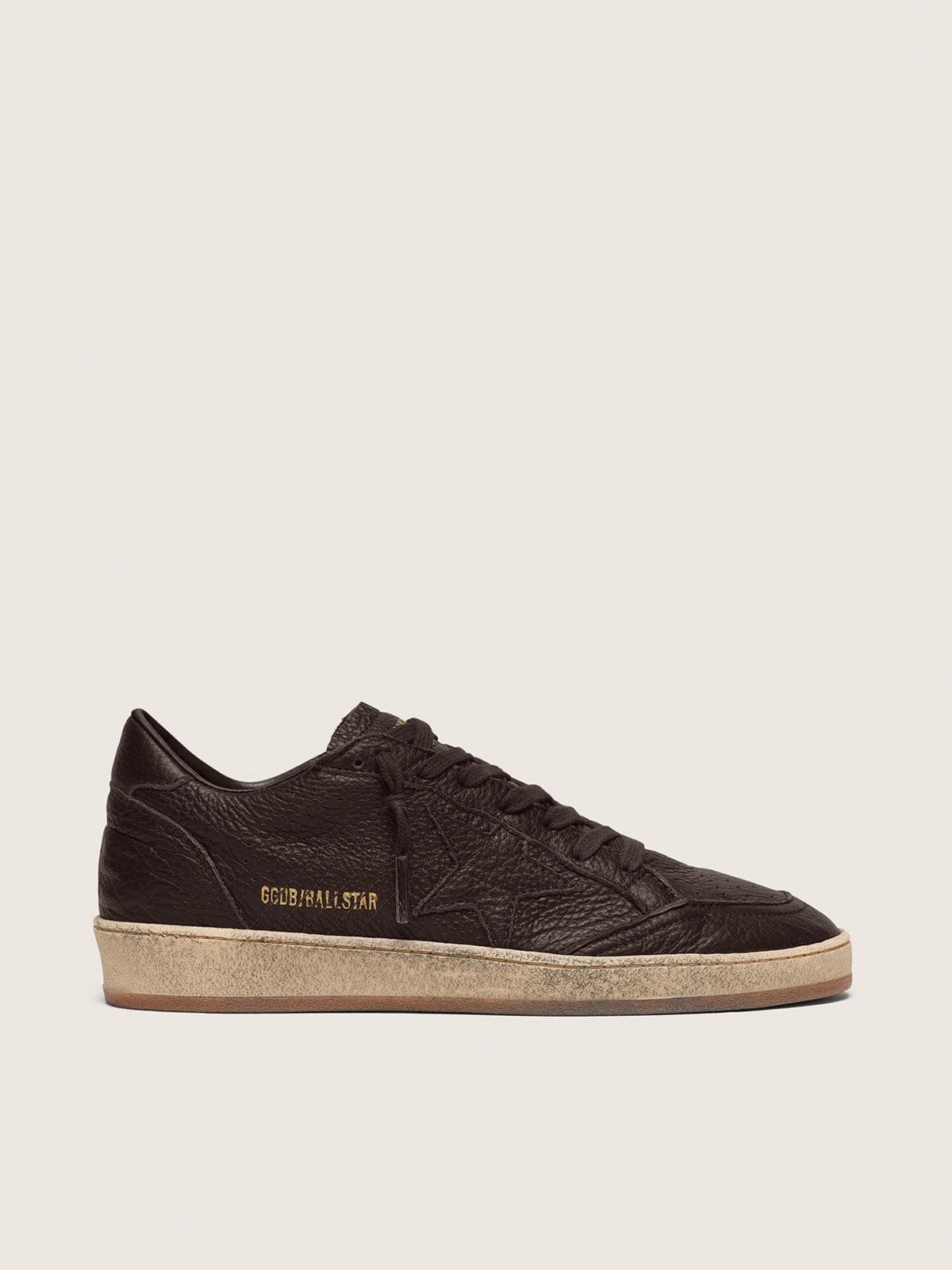 Golden Goose Ball Star Uomo in Pelle Marrone Scuro con Stella in Pelle Ton sur Ton