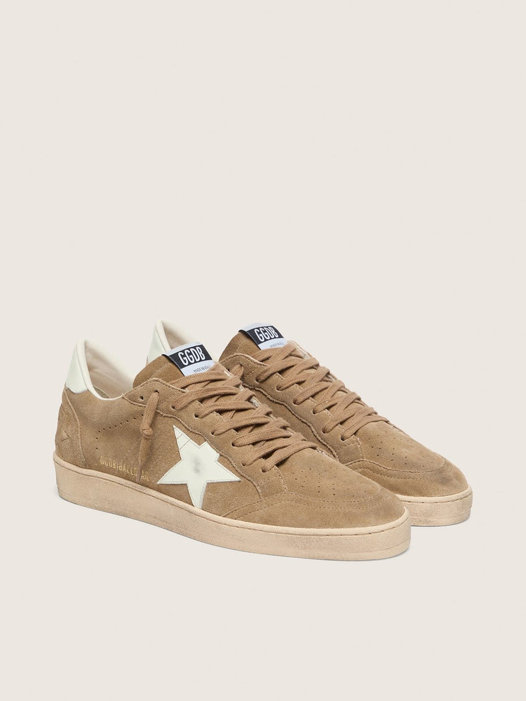NUOVO ARRIVO - Golden Goose Ball Star Uomo in suede marrone con stella in pelle bianca