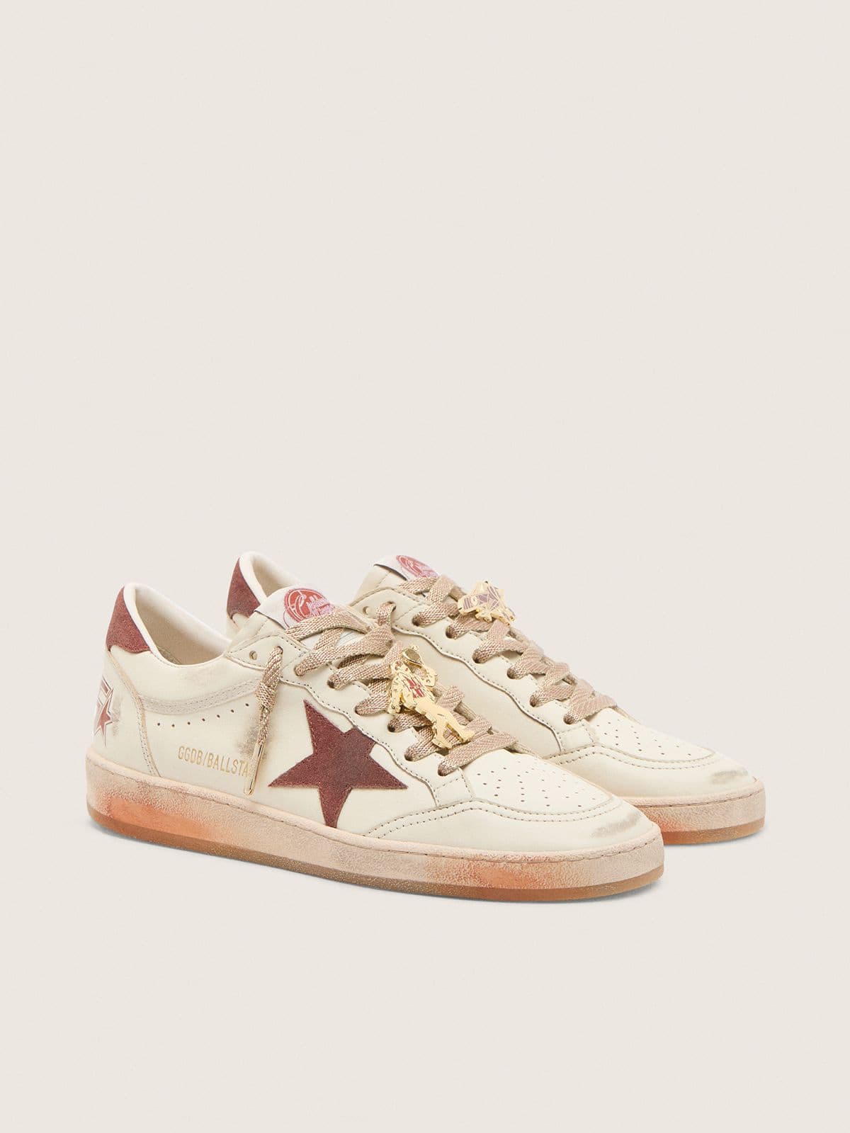 Golden Goose Ball Star Uomo in Pelle Bianca con Stella e Talloncino in Pelle Color Ruggine