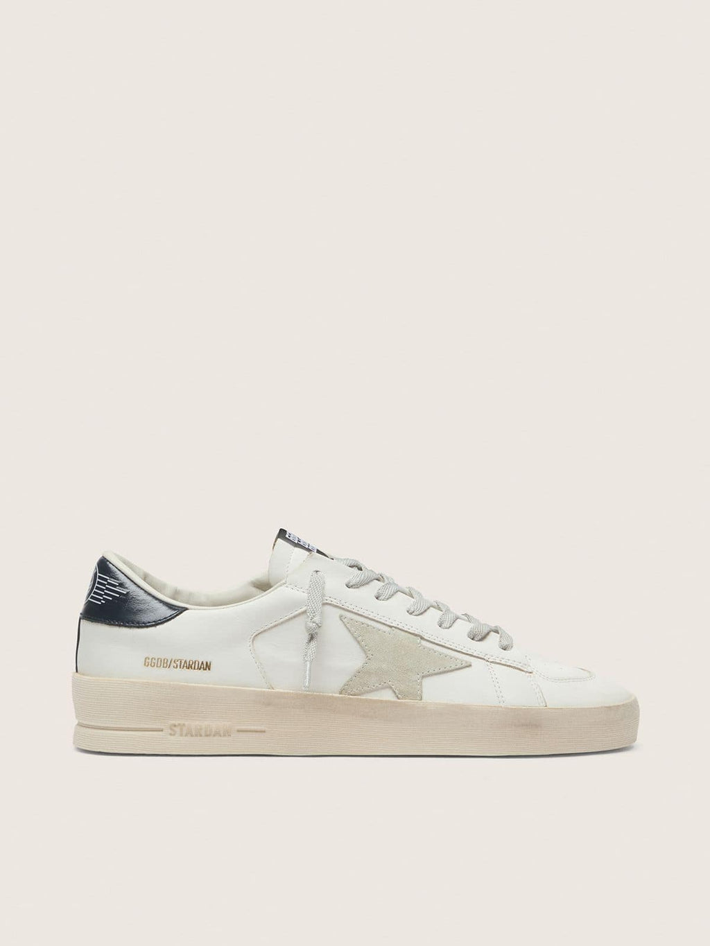 Golden Goose Stardan Uomo con Stella in Suede Grigio Ghiaccio e Talloncino Blu
