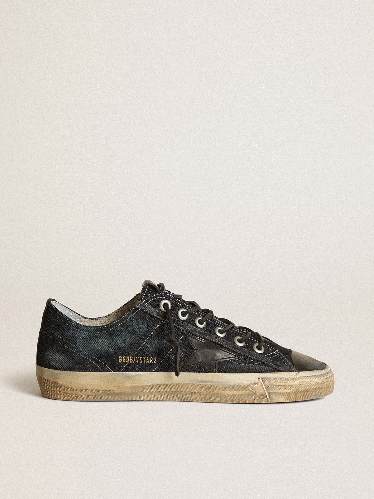 Golden Goose Sneaker V Star in Denim Color Blu Notte con Stella e Punta in Pelle Nera