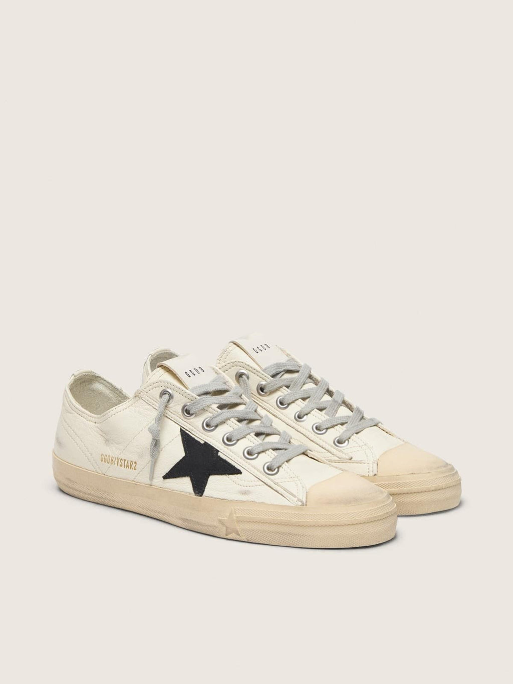 Golden Goose V Star in Nappa con Stella in Pelle Nabuk Nera