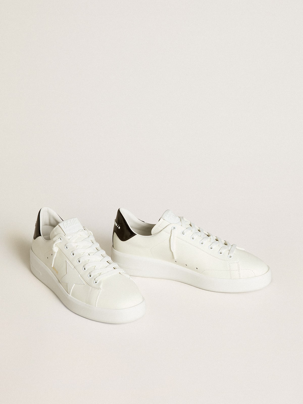 Golden Goose Purestar Uomo con Stella in Pelle e Talloncino in Pelle Verniciata Nera