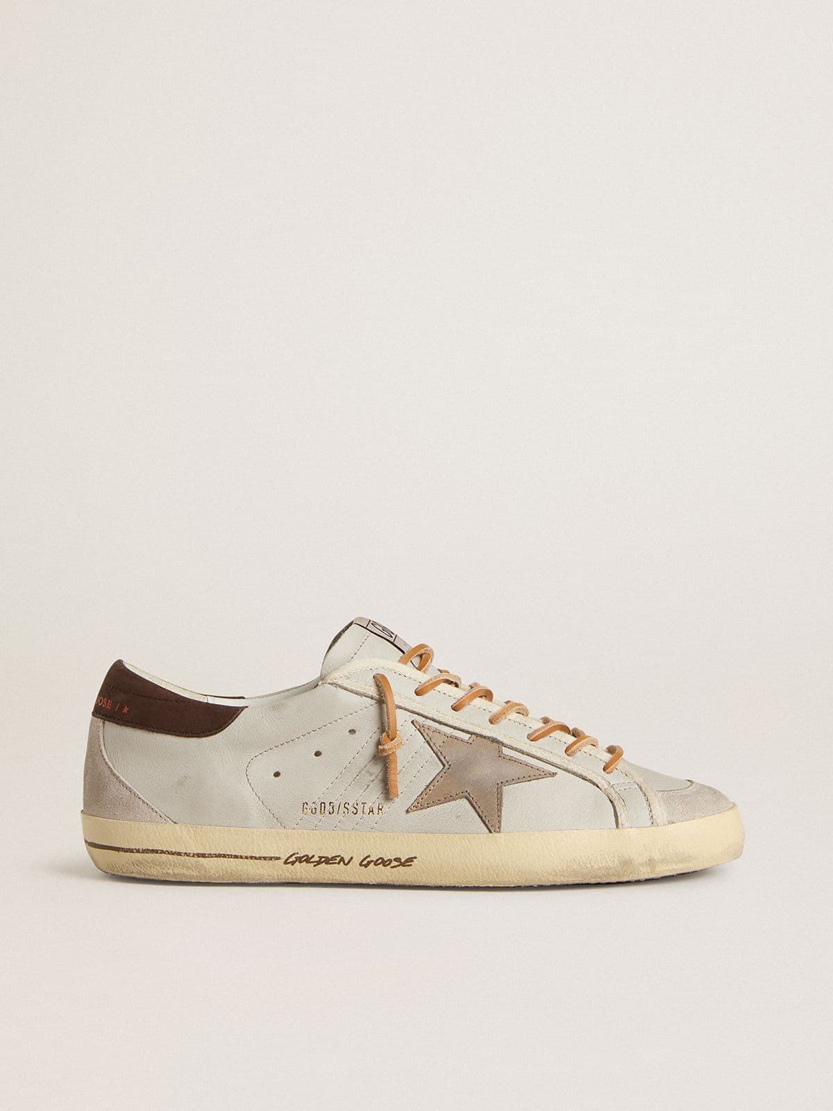 Golden Goose Super-Star Uomo con Stella in Pelle Cocco Color Tabacco e Talloncino in Pelle Nera