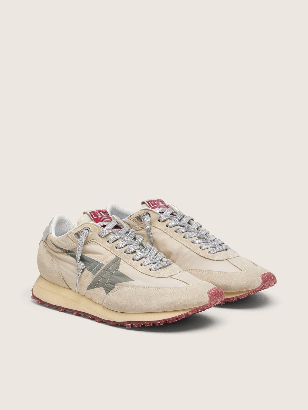 Golden Goose Marathon Uomo con Tomaia in Nylon Beige e Stella Grigia