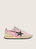 Golden Goose Marathon Uomo in Nylon Rosa e Suede Oro con Stella Stampata Nera