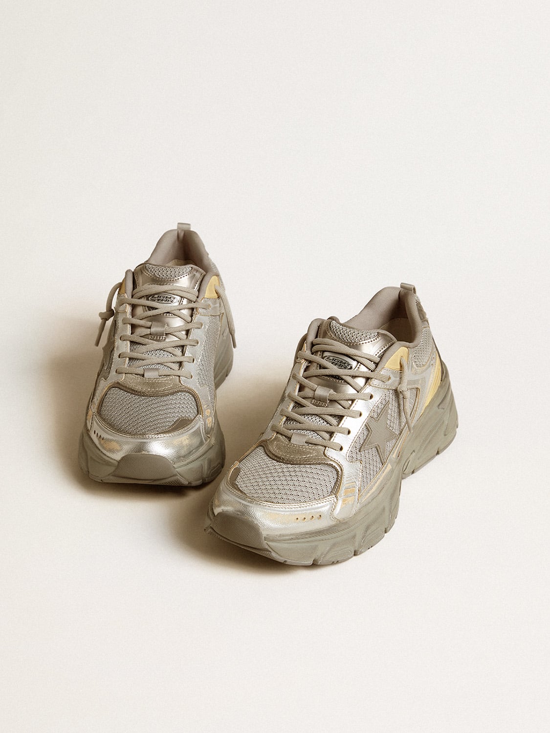 Golden Goose Lightstar Uomo in Pelle Laminata e Mesh Argento e Stella Grigia