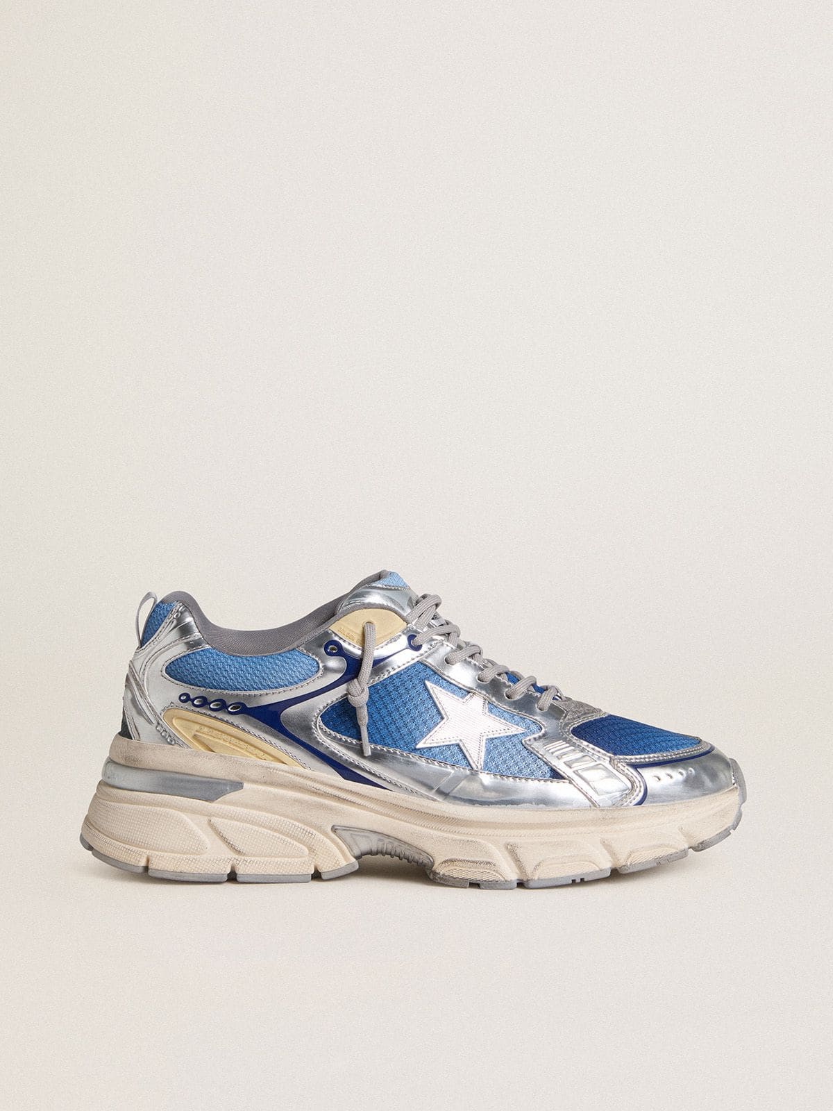 Golden Goose Lightstar Uomo  in Mesh Azzurro con Stella in Tpu Bianco e Inserti Bio Based Argento