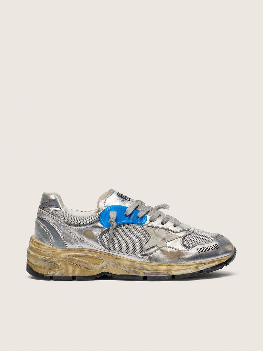 Golden Goose Dad Star Uomo in Pelle Laminata Argento e Rete con Stella in Pelle Bianca e Talloncino Argento