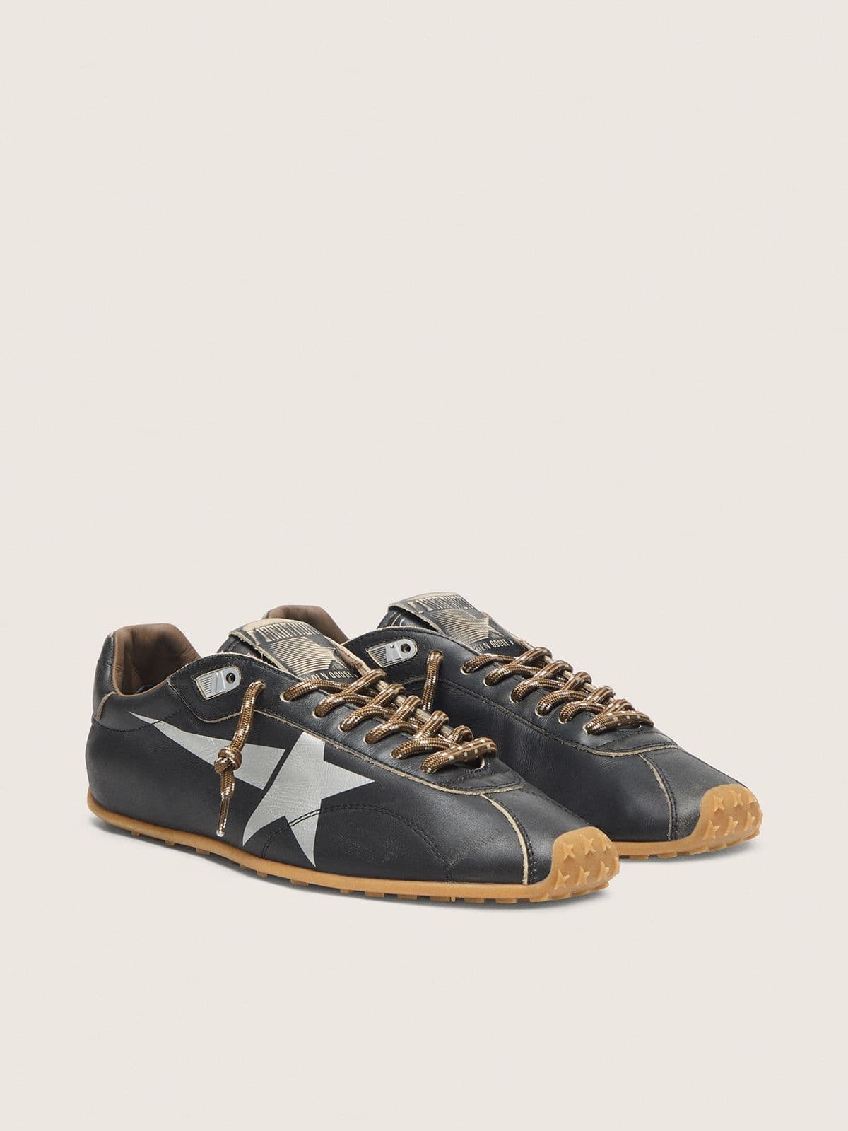 Golden Goose Marathon Speed Uomo con Tomaia in Pelle Nera e Stella Argento