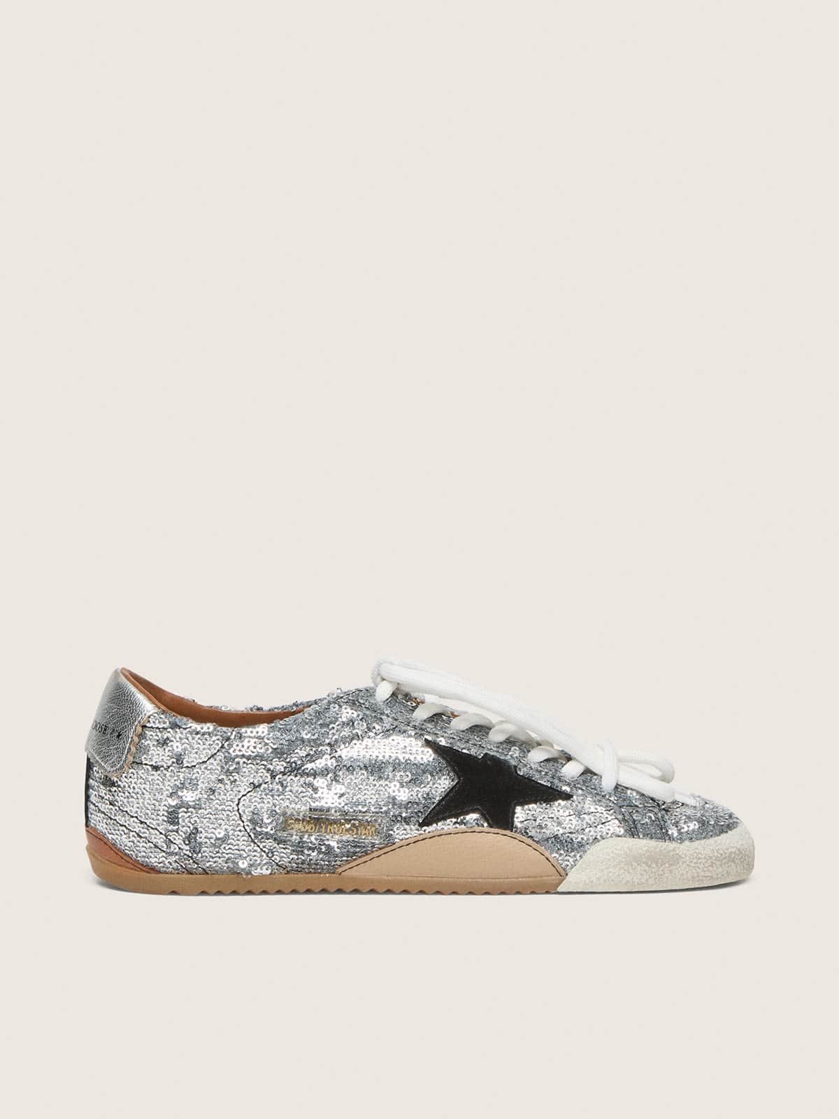 Golden Goose True-Star Uomo in Paillettes Argento con Stella Color Nero e Talloncino in Pelle Argento