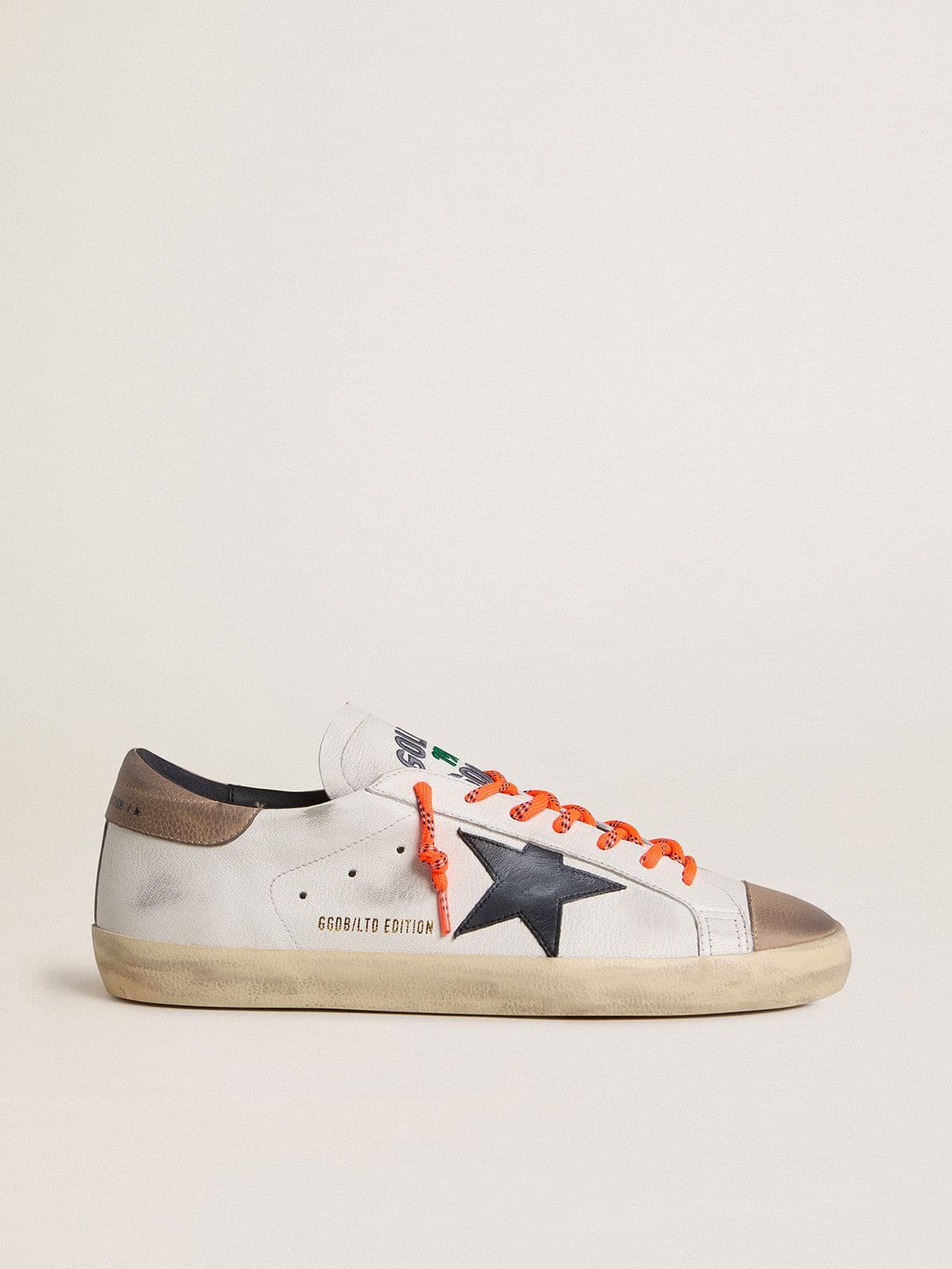 Golden Goose Super-Star Uomo Ltd in Pelle con Stella in Pelle Nera e Talloncino in Pelle Beige