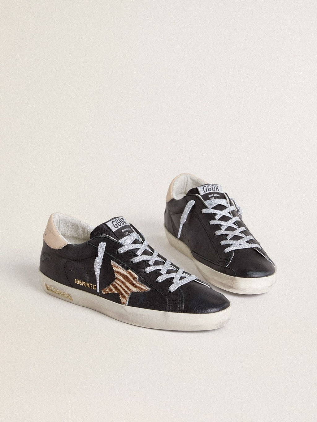 Golden Goose Super-Star Donna in Nappa Nera con Stella in Cavallino Zebrato e Talloncino in Pelle Beige
